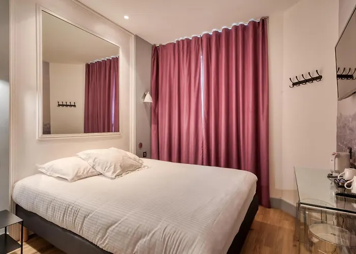 Stella Etoile Hotel París